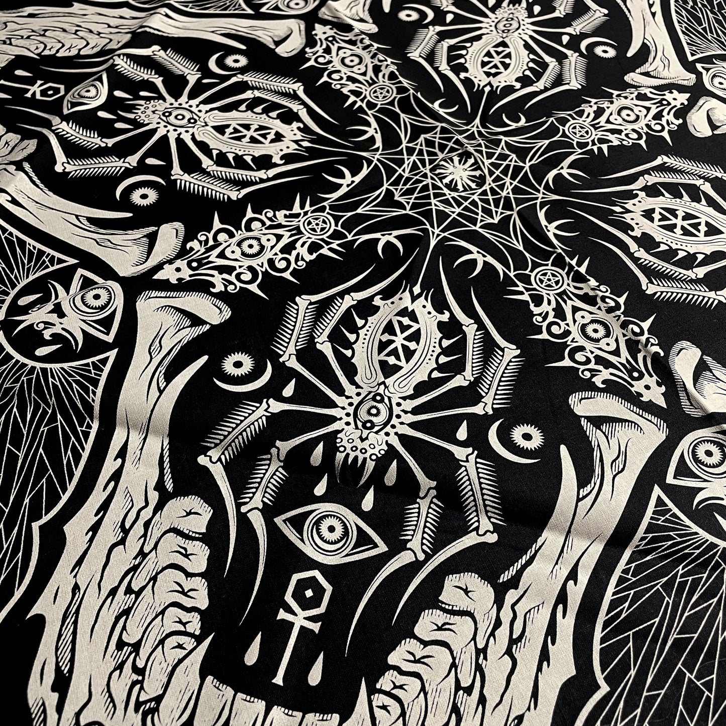 Arachno-Tomb Bandana / Altar Cloth