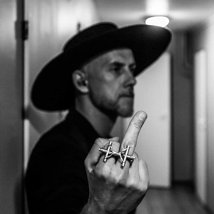 Conjoined Crucifix Ring - LG