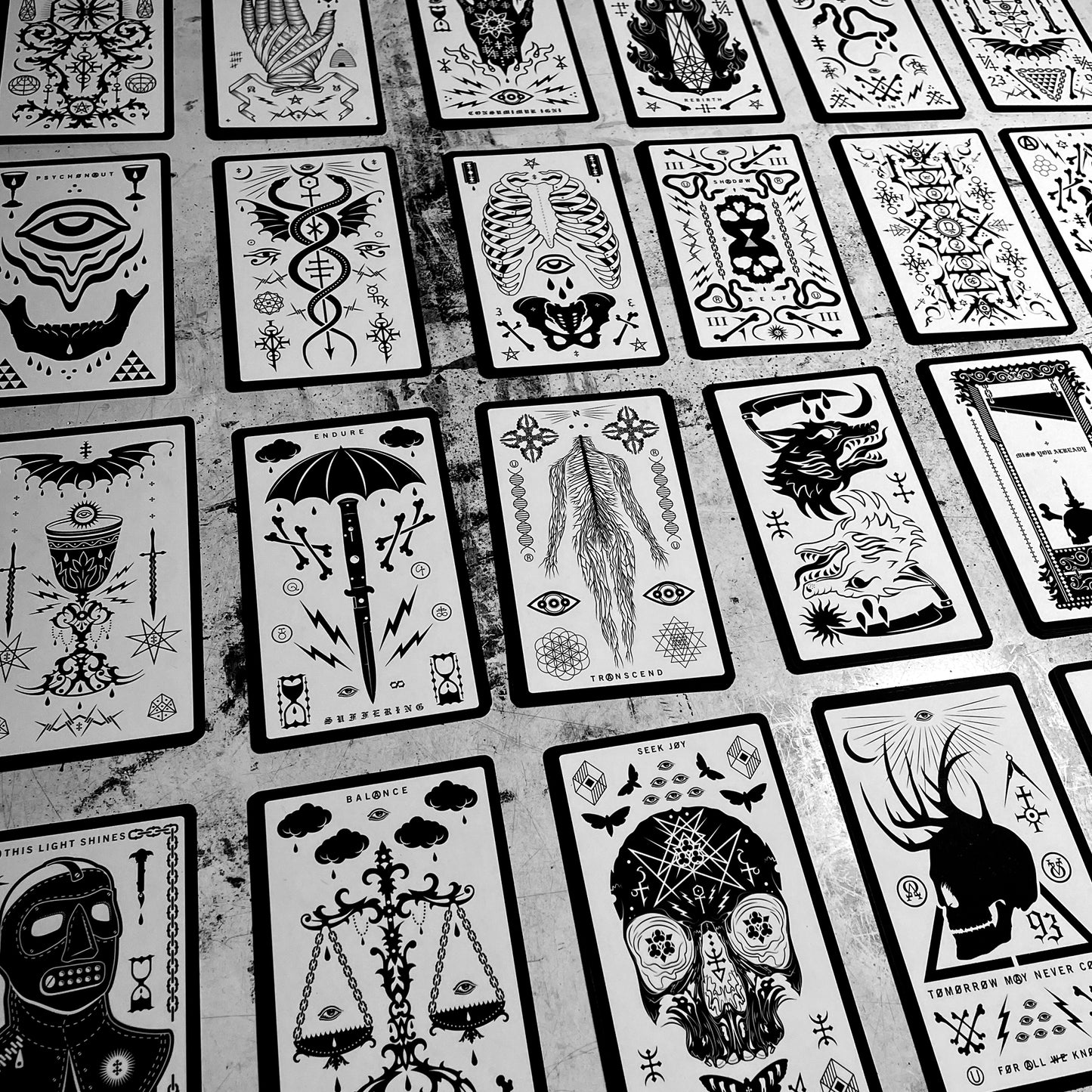 Oracle Deck (Coin / Die Included)