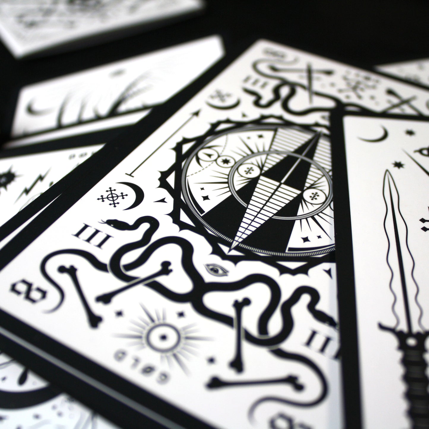 Oracle Deck (Coin / Die Included)