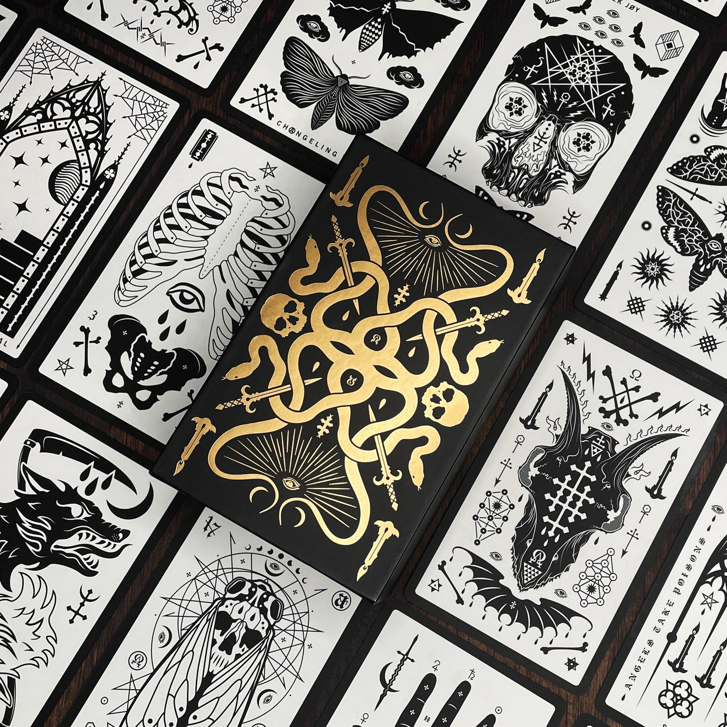 Oracle Deck (Coin / Die Included)