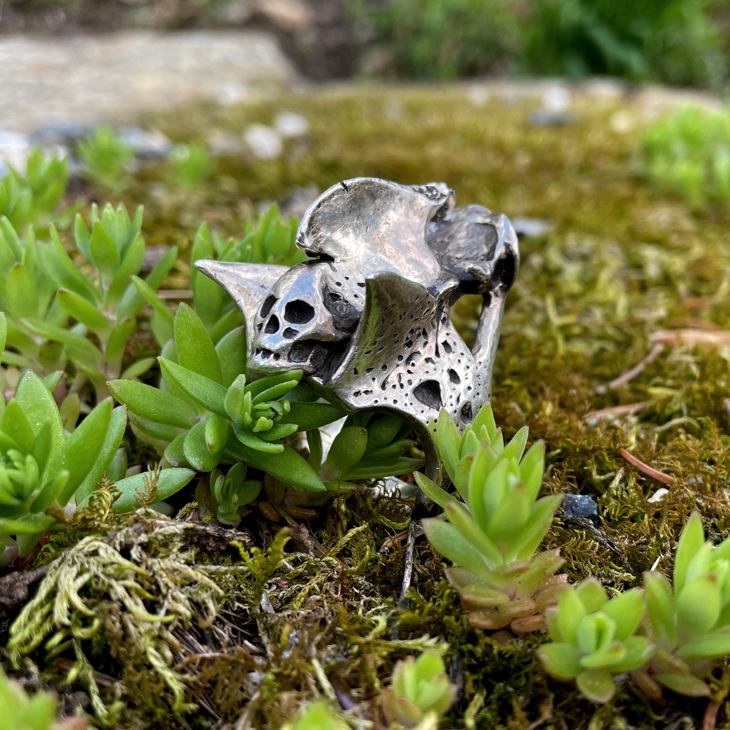 Necromancer Thorn Ring