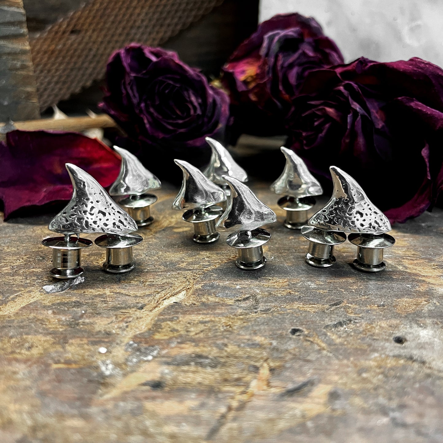 Thorn Pin - SM SILVER