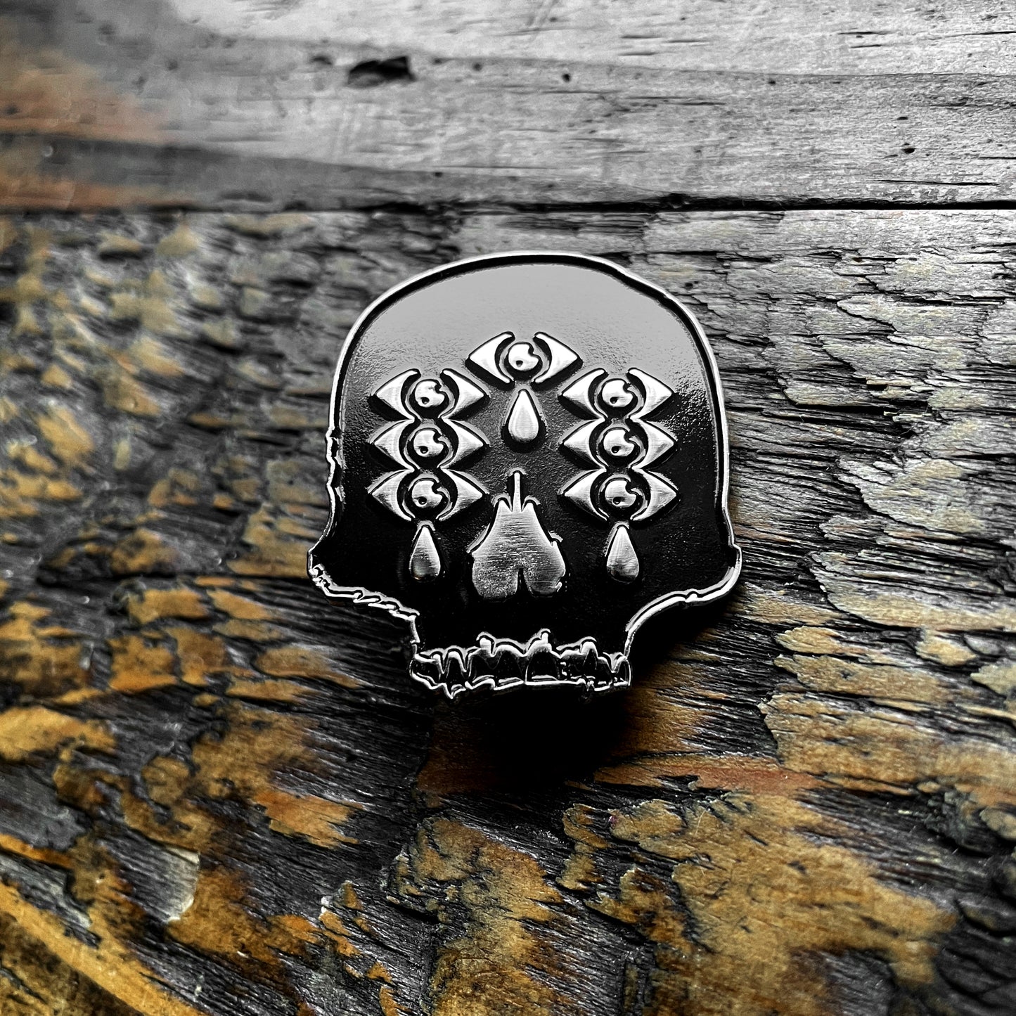 Psychic Skull Pin